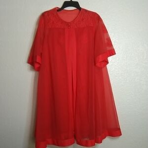 J.C. Penney Vintage gaymode embroidered nightgown and robe women's sz M
